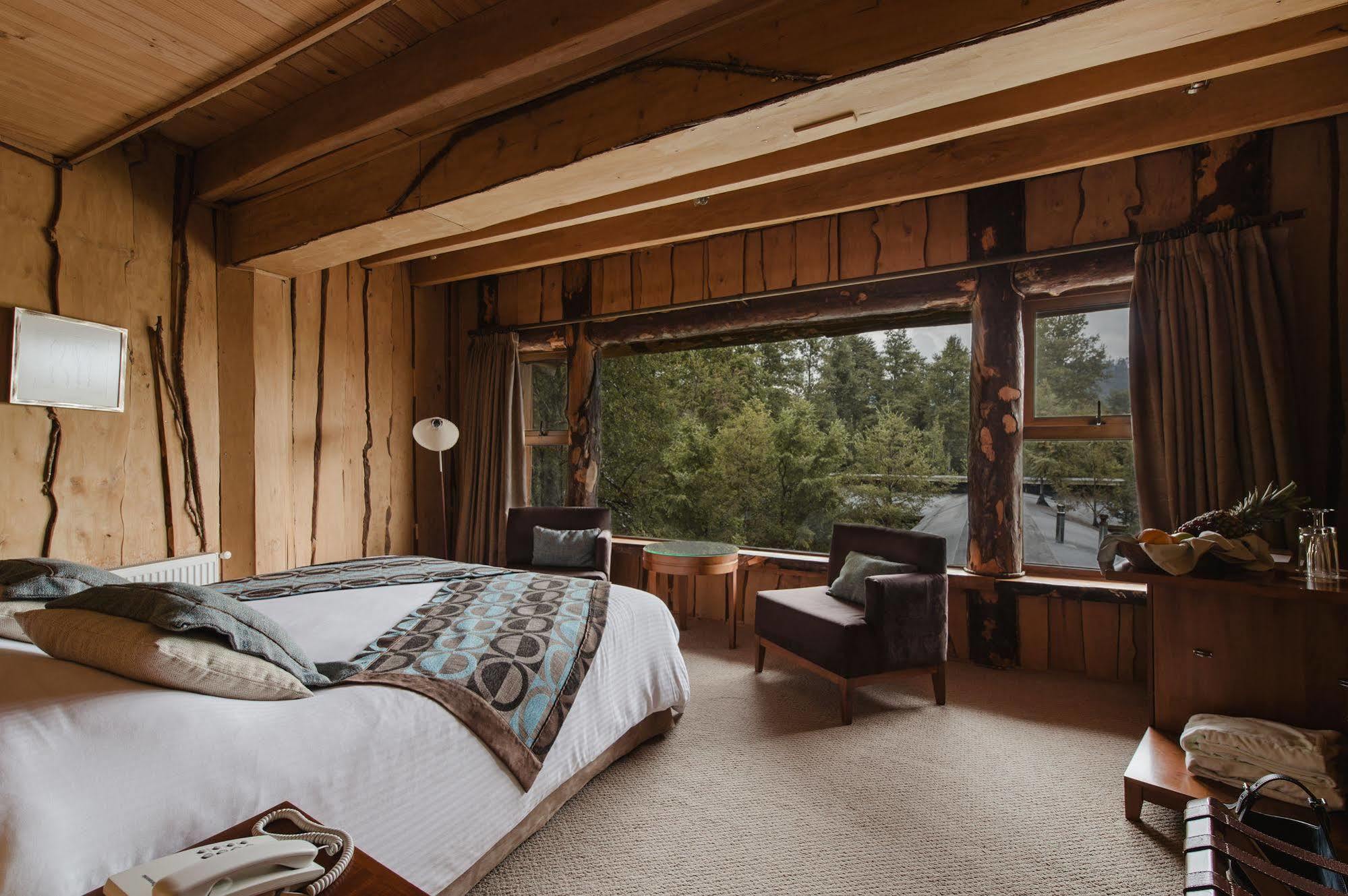 Huilo Huilo Nothofagus & Spa Puerto Fuy